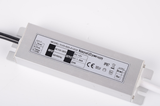 Waterdicht DC 12V 20W Slimline LED Driver Start Vertraging Ontwerp Voor Strip Licht
