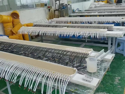Triac Elektro HOOFD Verduisterende Bestuurder 220V aan 24V 42V 20W IP67 28W