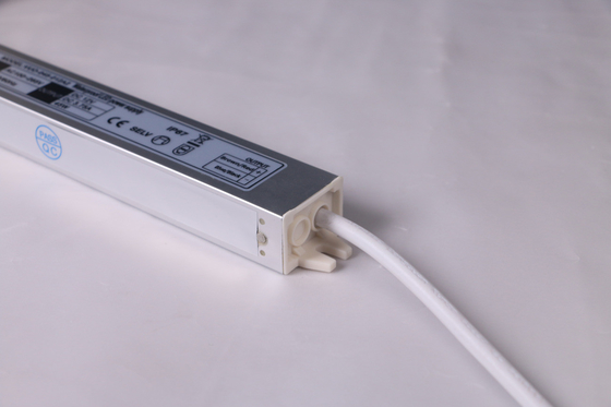 Trillings Vrije gelijkstroom 12V Openlucht HOOFDbestuurder Ultra Slim 45W voor Strooklicht